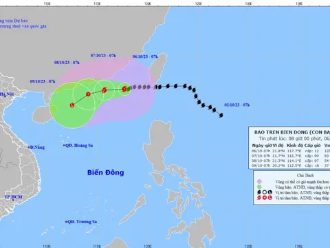 Bão số 4 gây gió mạnh, sóng lớn khu vực Bắc Biển Đông