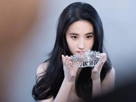 Lưu Diệc Phi tái xuất màn ảnh nhỏ, hứa hẹn sự "bùng nổ"