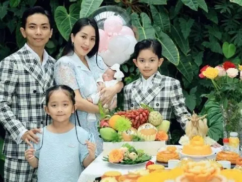 Làm tiệc đầy tháng cho nhóc tỳ thứ 3, nhan sắc Khánh Thi gây chú ý