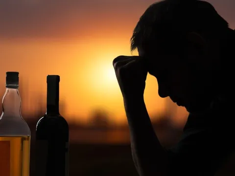 Xuất hiện dấu hiệu này khi uống rượu, cẩn trọng nguy cơ gặp biến chứng do rượu