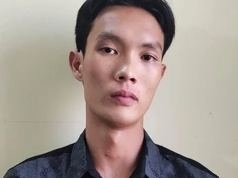 Tạm giữ nam thanh niên lấy xe mô tô của cảnh sát giao thông và bỏ chạy