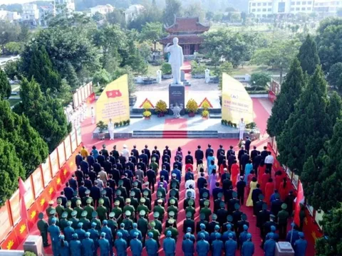 Quảng Ninh: Báo công dâng Bác nhân dịp kỷ niệm thành lập tỉnh