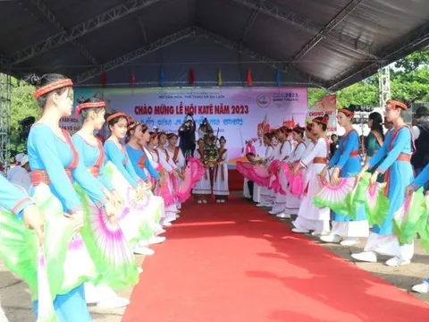Tưng bừng Lễ hội Katê của đồng bào người Chăm tỉnh Bình Thuận