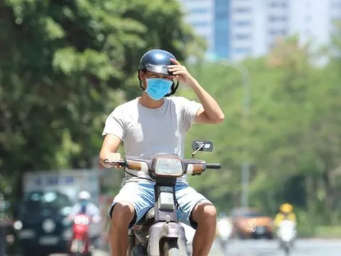 Miền Bắc tăng nhiệt trước khi chuyển mưa dông