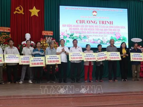 Bến Tre: Nỗ lực giúp gia đình chính sách, hộ nghèo, cận nghèo 'an cư'