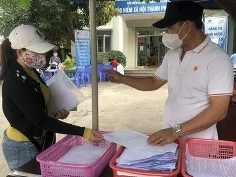 Xin việc khó, vì sao NLĐ bất chấp nộp đơn nhận BHXH một lần?