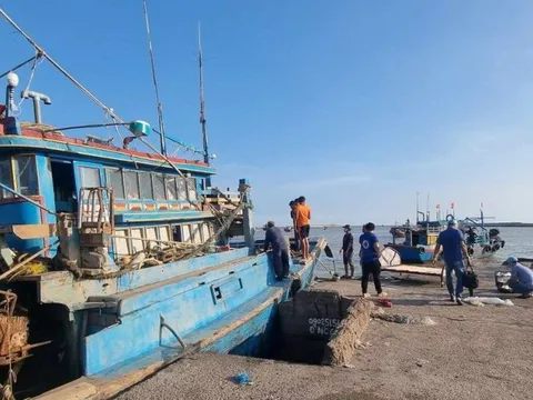 Bình Thuận: Điều tra vụ thuyền viên tử vong trong tư thế treo cổ