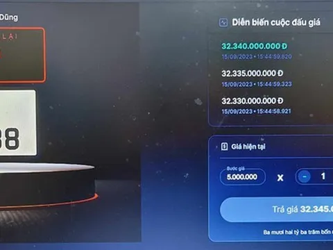 Biển số siêu hot 51K-888.88 từng trúng hơn 32 tỉ đồng được đưa ra đấu giá lại sáng nay 21-10