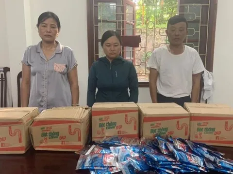 Bắt giữ nhóm dựng màn kịch “hoàn hảo” bán bột thông cống