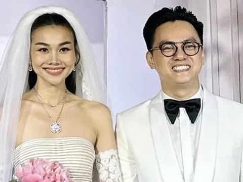 Ông xã Thanh Hằng tuyên bố trong lễ cưới: "Tôi mới gia nhập hội những người thích nghe vợ nói"