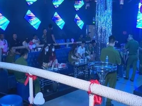 Thanh Hóa: Đột kích Bar JP CLUB, phát hiện 25 đối tượng phê ma túy lắc lư theo tiếng nhạc