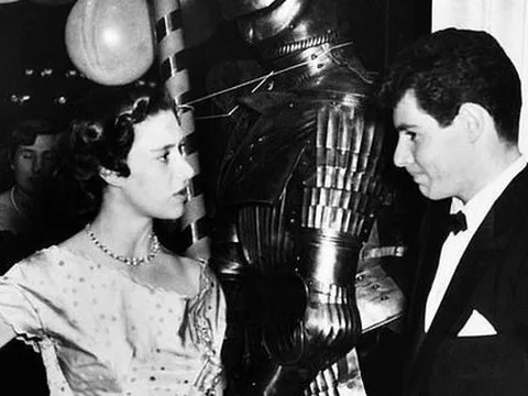 Mối tình nồng cháy của em gái Nữ hoàng Anh và siêu sao Hollywood