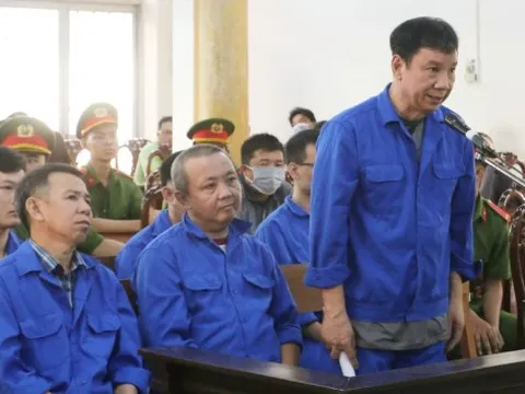 Buôn lậu vàng xuyên biên giới, nhóm bị cáo nhận 53 năm tù