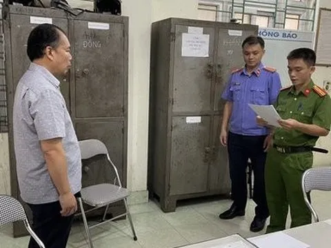 Khởi tố Giám đốc và Phó Giám đốc Trung tâm sát hạch lái xe