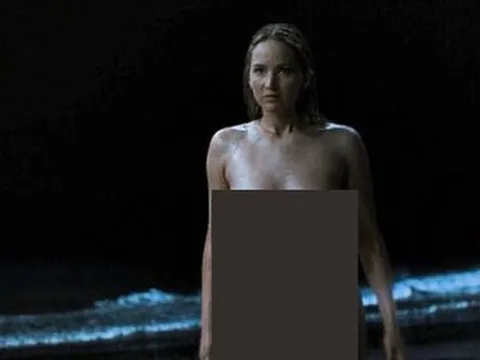 Khán giả sốc với cảnh khỏa thân không che của Jennifer Lawrence