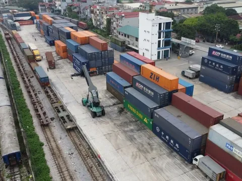 Hai tuyến đường sắt nối Việt Nam-Trung Quốc dài hàng nghìn km vừa khai trương chở những gì, khủng thế nào?