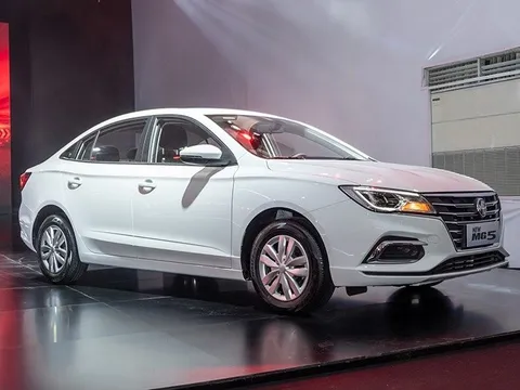 MG5 vừa ra mắt đã được giảm giá, sedan hạng C rẻ ngang Hyundai i10
