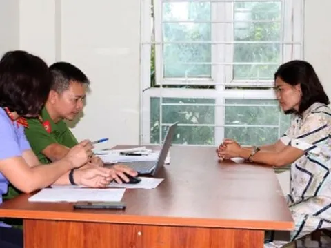 Thủ đoạn của kẻ đầu tư chứng khoán thua lỗ, đi bói toán để lừa tiền