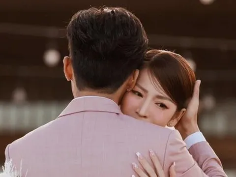 Puka bật khóc trong đám cưới, chú rể Gin Tuấn Kiệt nói không muốn thề hẹn