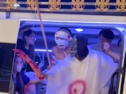Xử phạt thêm tài xế và “ma quỷ” trên xe tang diễu phố đêm Halloween