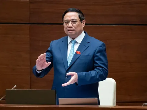 Thủ tướng: Cải cách tiền lương công chức tiệm cận khu vực doanh nghiệp