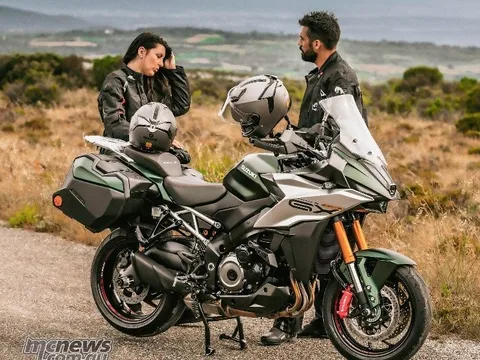 "Siêu phẩm" 2024 Suzuki GSX-S1000GX trình làng, hội tụ tinh hoa công nghệ