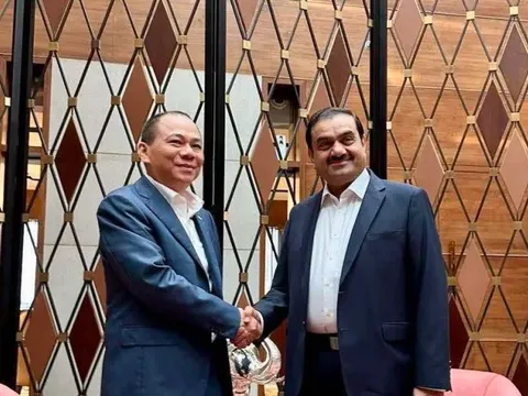 Trước khi gặp ông Phạm Nhật Vượng bàn chuyện làm ăn, tỷ phú Ấn Độ Adani đã đổ tiền vào 1 lĩnh vực từng rất hot ở Việt Nam, dự định đầu tư tiếp 10 tỷ USD