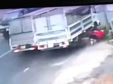 Hé lộ nguyên nhân vụ sập tấm bê tông cống khiến 2 công nhân tử vong