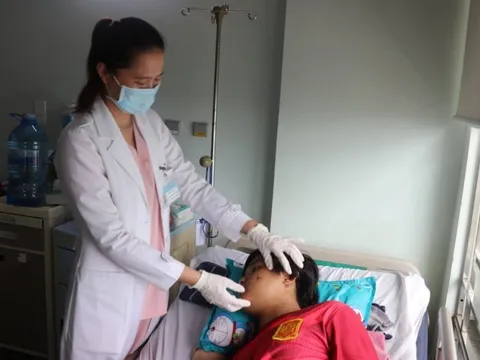 Sức khỏe các ngư dân bị thương trên vùng biển Cà Mau đã ổn định