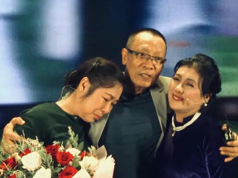 MC Lại Văn Sâm kể thời khó khăn, phải gửi tiền sang Nga trả nợ, Hồng Vân, Hồng Đào bán đồ si