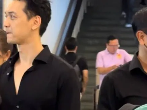 NS Hồ Hoài Anh và Chủ tịch ACB chung khung hình tại đêm nhạc Đỗ Bảo