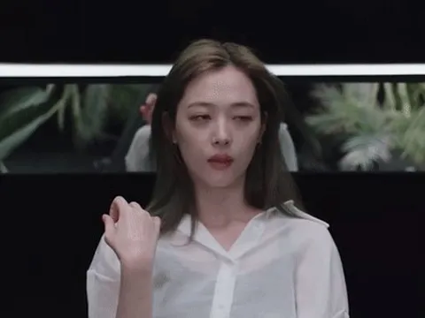 Sulli trong phim tài liệu cuối: Giãi bày chuyện bị "ném đá" vì không mặc nội y, chán ghét bản thân xinh đẹp