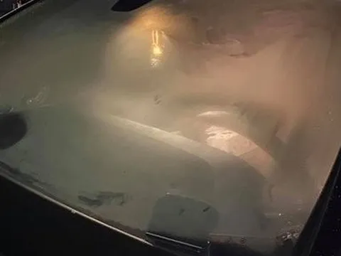 Xử lý kính lái bị mờ như thế nào là đúng nhất