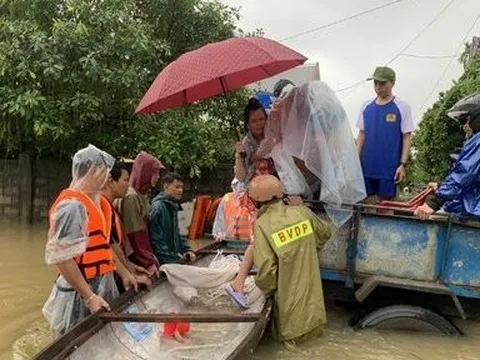 Huế: 2 người chết và mất tích, hơn 16.000 ngôi nhà bị ngập do mưa lũ