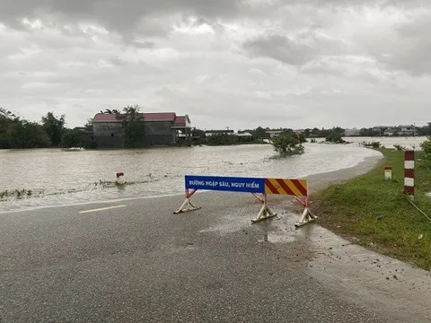 CÔNG ĐIỆN: Tập trung ứng phó, khắc phục hậu quả mưa lũ tại khu vực Trung Bộ
