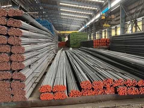 Thị trường thép 'ấm' lên