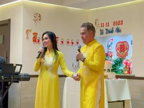 Ca sĩ Việt kết hôn với CEO công ty công nghệ vũ trụ Mỹ
