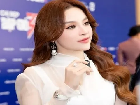 Huyền Baby - mỹ nhân xinh đẹp bậc nhất show Chị đẹp gây tranh cãi