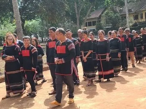 Nét văn hóa độc đáo trong lễ hỏi chồng của người Ê Đê