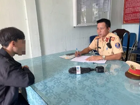 Nam thiếu niên lẻn vào kho tạm giữ phương tiện của CSGT để tự ý lấy xe
