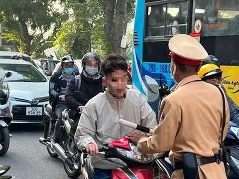 Tiếp tục tăng cường xử lý học sinh, sinh viên vi phạm giao thông