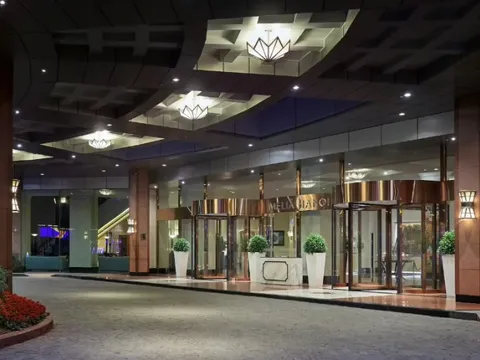 Hé mở những 'ông lớn' sở hữu khách sạn Melia Hà Nội đắc địa bậc nhất thủ đô