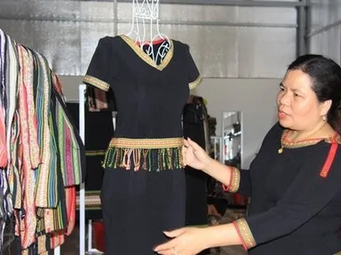 Đặc sắc trang phục truyền thống của người Ê Đê