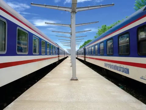 Thông tin bất ngờ về đường sắt Việt Nam: Toàn bộ 258 đầu máy, 5.300 toa tàu dừng hoạt động năm 2050?