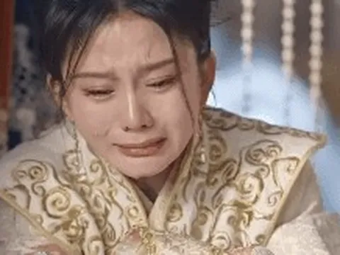 Lâu rồi mới có phim cung đấu gây sốt nhưng bị gỡ bỏ chỉ sau 2 ngày, dàn cast "vô danh" diễn cực cuốn