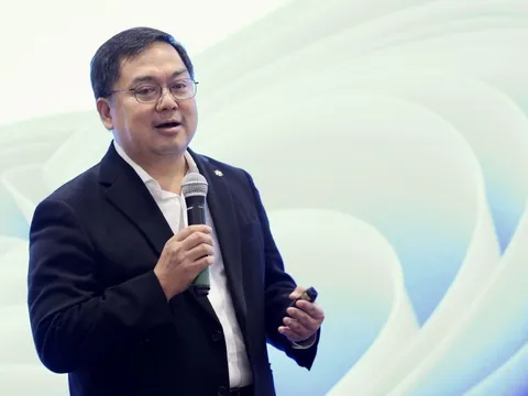 Sếp Hoàng Nam Tiến hé lộ bí kíp bán hàng nhiều gấp 100 lần đồng nghiệp, bày tỏ niềm vui khi "chốt đơn": "Hợp đồng 106 triệu USD hay 44.000 đồng đều hạnh phúc như nhau"