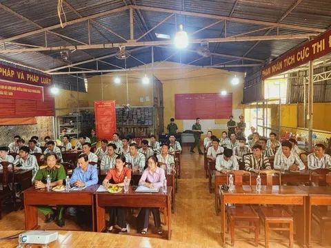 Bình Phước phổ biến pháp luật cho phạm nhân chuẩn bị tái hòa nhập