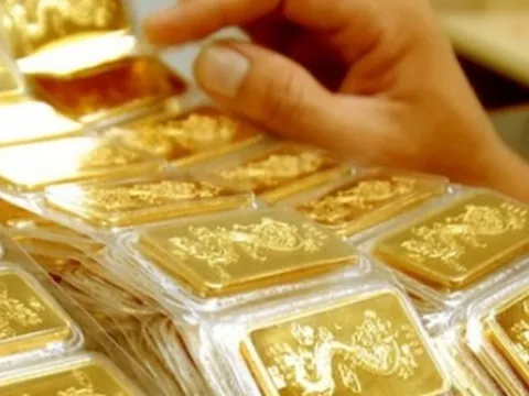 Giá vàng bất ngờ tăng sốc