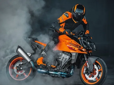 2024 KTM 990 Duke ra mắt khiến dân chơi naked-bike "dậy sóng"