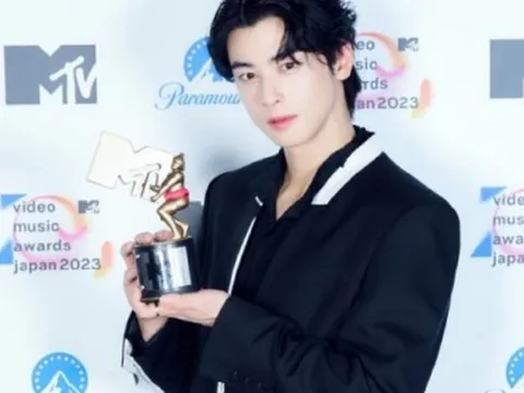 Vụ đâm chém kinh hoàng xảy ra tại lễ trao giải Cha Eun Woo tham dự, cảnh sát vội ập tới hiện trường